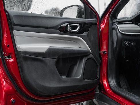 New 2026 Jeep Compass Limited image 33