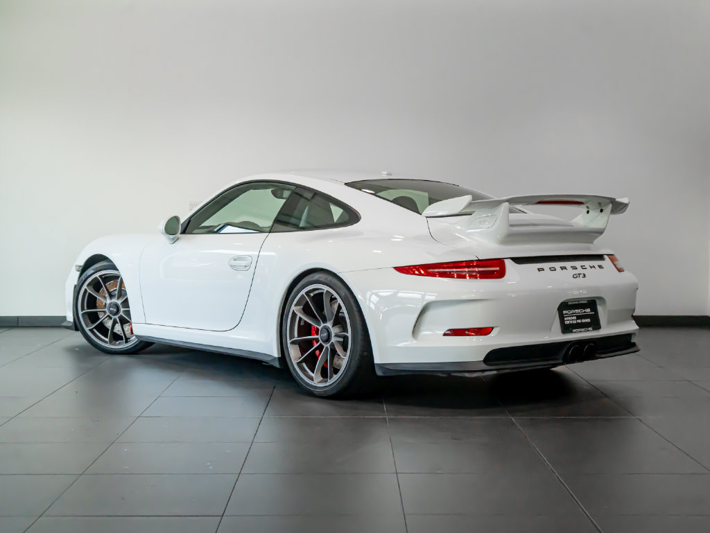 Certified 2014 Porsche 911 GT3 RWD image 3