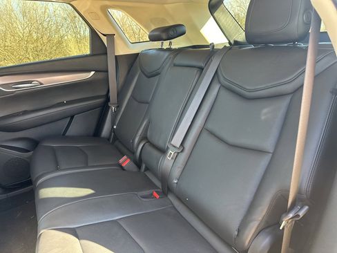 Used 2018 Cadillac XT5 Premium Luxury w/ Driver Assist Package image 6