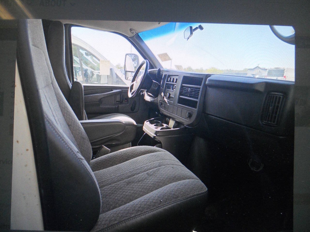 Used 2013 Chevrolet Express 3500 Extended RWD image 17