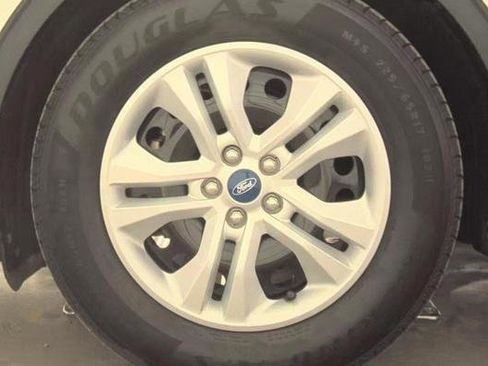 Used 2020 Ford Escape S image 9