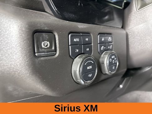 Used 2022 Chevrolet Silverado 1500 ZR2 image 11