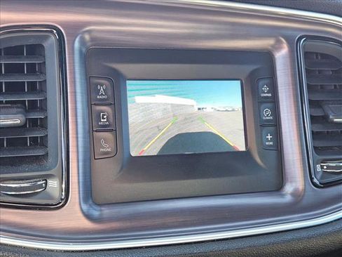 Used 2015 Dodge Challenger SXT w/ Driver Convenience Group image 12