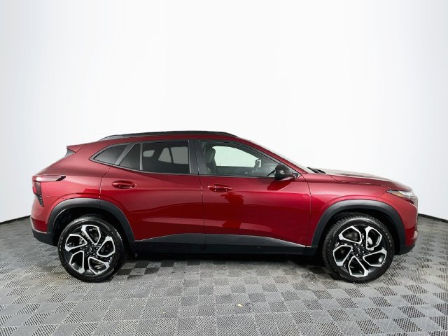 Used 2024 Chevrolet Trax RS w/ Driver Confidence Package FWD image 7