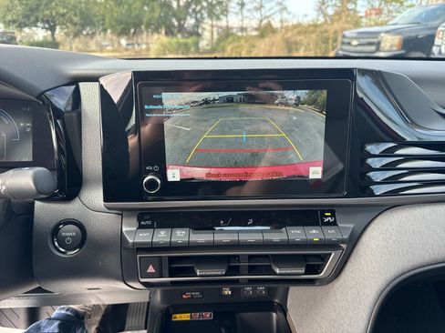 New 2025 Toyota Camry LE w/ Convenience Package image 19