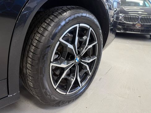 Used 2023 BMW X4 xDrive30i w/ M Sport Package image 9