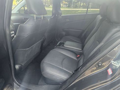 Used 2017 Toyota Prius Prime Advanced w/ Carpet Mat Package FWD image 10