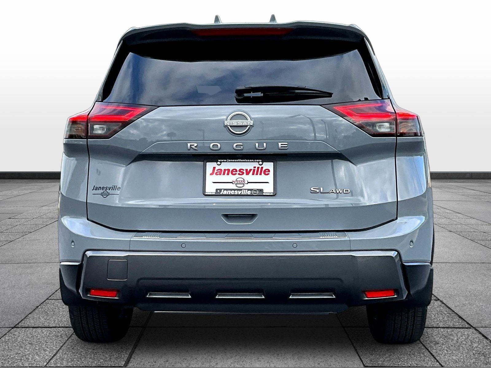 Certified 2025 Nissan Rogue SL w/ Tech Package AWD/4WD image 6