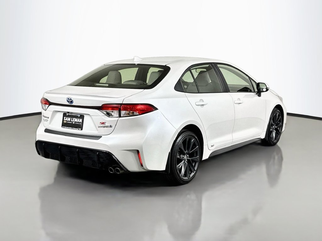 Used 2024 Toyota Corolla Hybrid AWD Sedan image 7