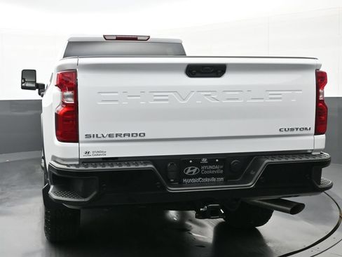 Used 2025 Chevrolet Silverado 2500 Custom w/ Custom Value Package image 4