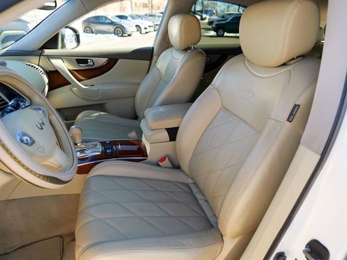 Used 2011 INFINITI FX35 AWD w/ Premium Pkg image 23