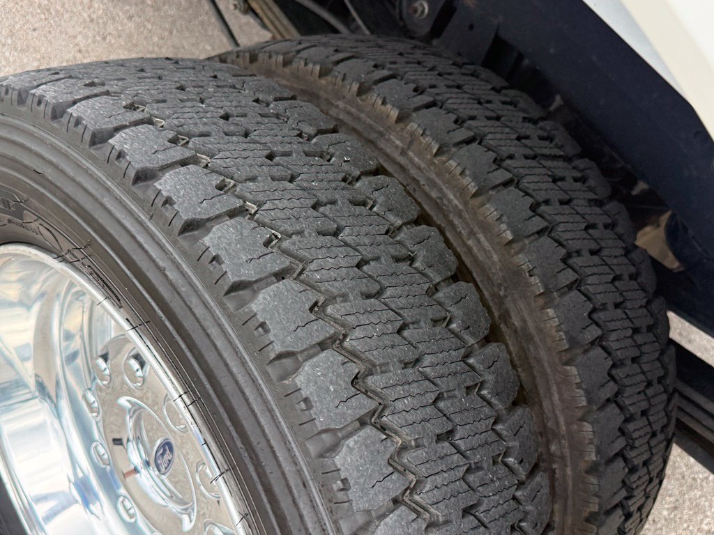 Used 2020 Ford F450 Platinum w/ FX4 Off-Road Package AWD/4WD image 47