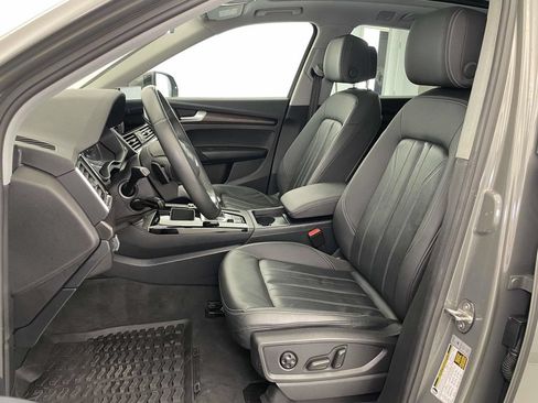 Certified 2023 Audi Q5 2.0T Premium w/ Convenience Package AWD/4WD image 5