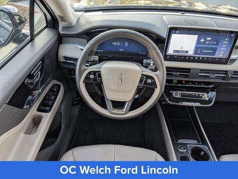 Used 2024 Lincoln Corsair FWD w/ Equipment Group 101A image 19
