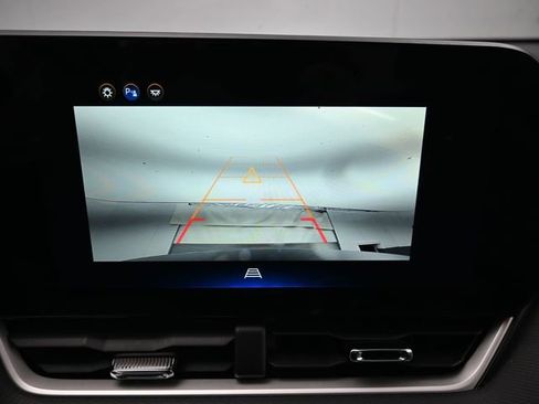 Used 2025 Chevrolet Equinox LT image 18