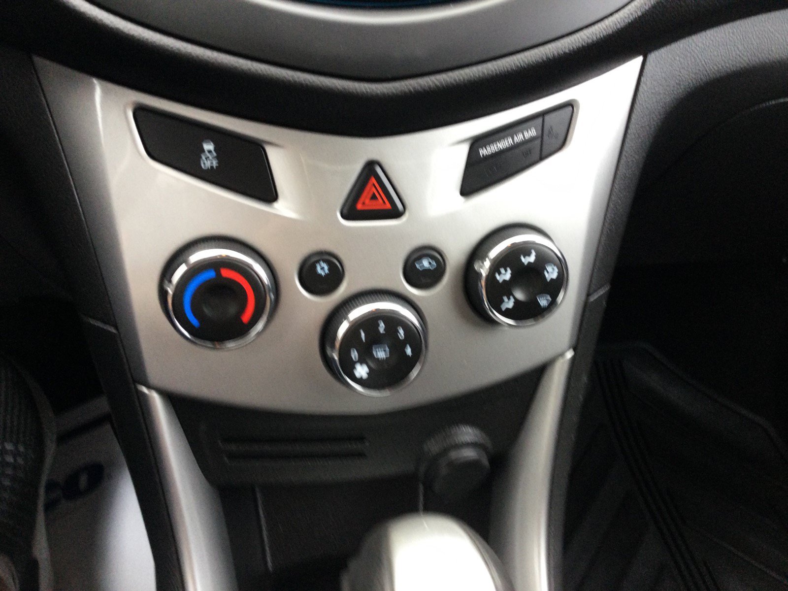 Used 2015 Chevrolet Trax LT w/ LT Plus Package FWD image 18