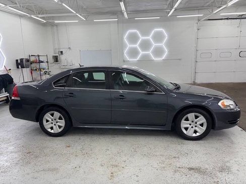 Used 2011 Chevrolet Impala LS image 2