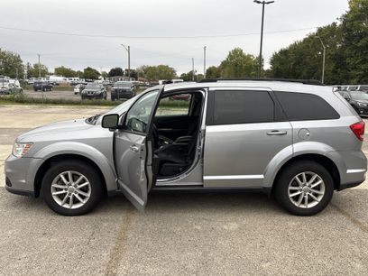 Used 2017 Dodge Journey SXT w/ Comfort/Convenience Group