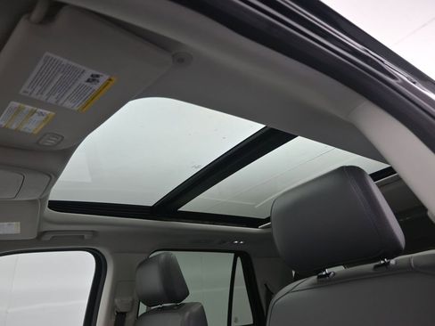Used 2025 Ford Expedition Active RWD image 23