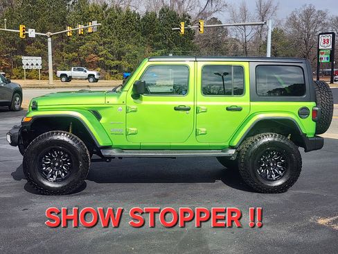 Used 2019 Jeep Wrangler Unlimited Sahara image 2