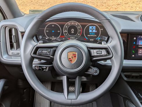 Certified 2026 Porsche Cayenne Coupe AWD/4WD image 7
