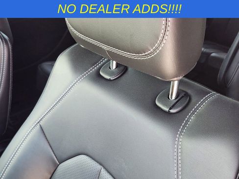 New 2026 Chrysler Pacifica Select image 15