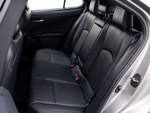 Used 2021 Lexus UX 200 w/ Accessory Package (Z1) image 18