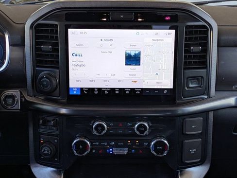 Certified 2025 Ford F150 Platinum image 18