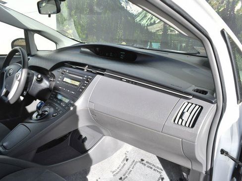 Used 2010 Toyota Prius Two image 24