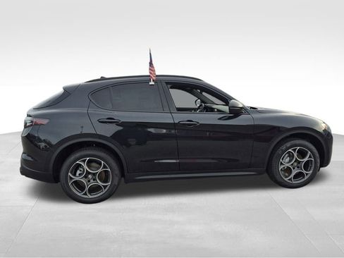 New 2025 Alfa Romeo Stelvio Sprint w/ Convenience Package AWD/4WD image 9
