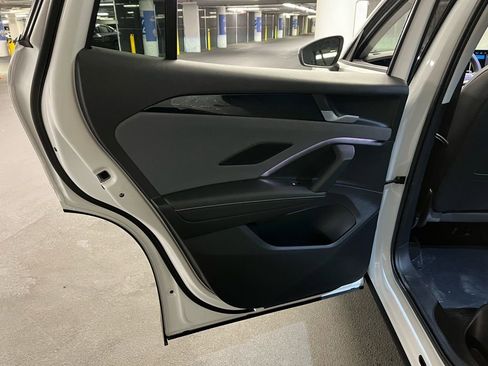 New 2026 Volkswagen Tiguan SE AWD/4WD image 20