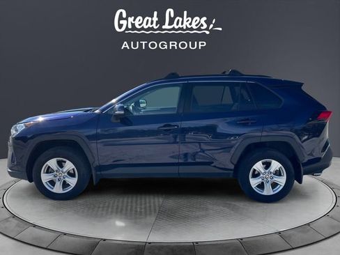 Used 2021 Toyota RAV4 XLE w/ XLE Grade Weather Package AWD/4WD image 2