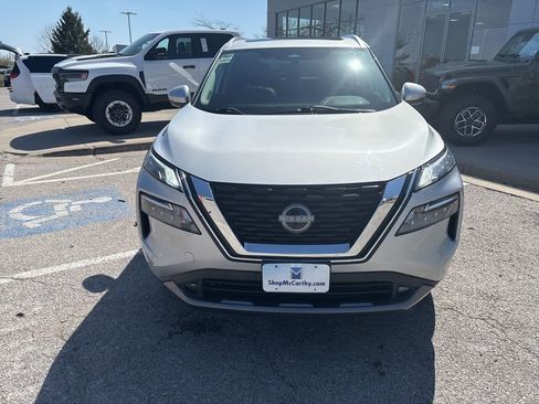 Used 2022 Nissan Rogue SL w/ SL Premium Package image 10