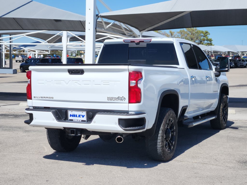 Used 2020 Chevrolet Silverado 2500 High Country w/ Technology Package AWD/4WD image 5