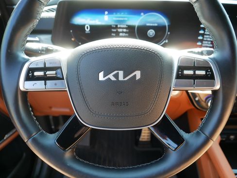 Certified 2025 Kia Telluride SX Prestige X-Line AWD/4WD image 25