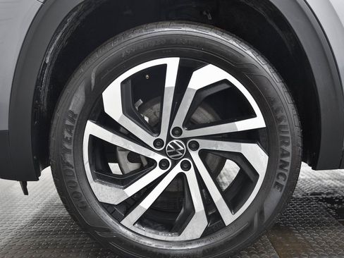 Used 2022 Volkswagen Atlas SEL image 8