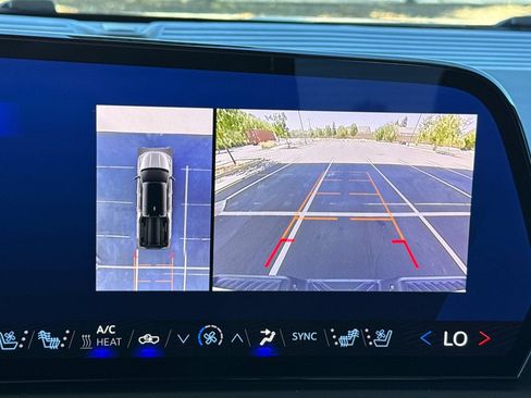 Used 2025 Chevrolet Silverado EV LT AWD/4WD image 30