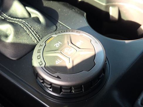 New 2025 Ford Bronco Outer Banks image 24