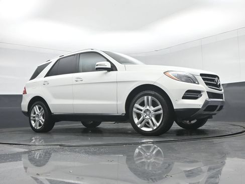 Used 2015 Mercedes-Benz ML 350 4MATIC image 53