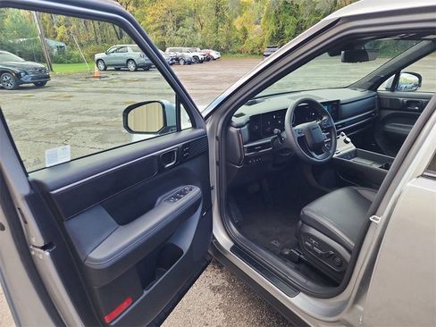 Certified 2024 Hyundai Santa Fe Calligraphy image 9