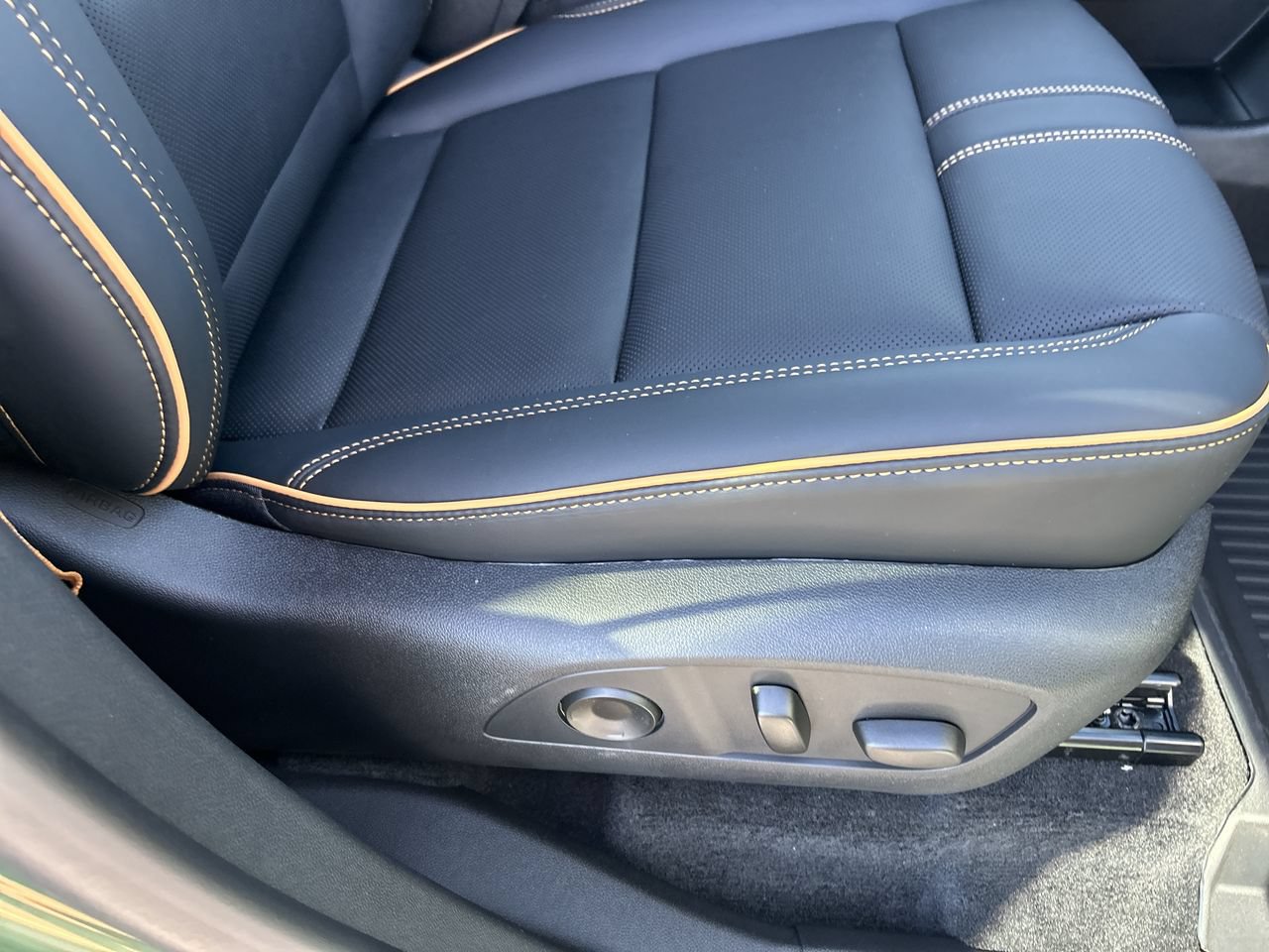 New 2027 Chevrolet Traverse High Country w/ LPO, Floor Liner Package AWD/4WD image 15