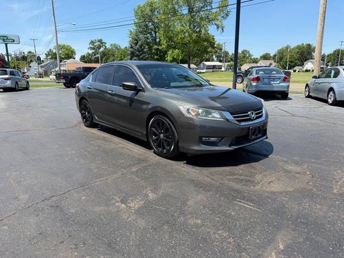 Used 2013 Honda Accord Sport image 5