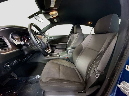 Used 2022 Dodge Charger SXT RWD image 22