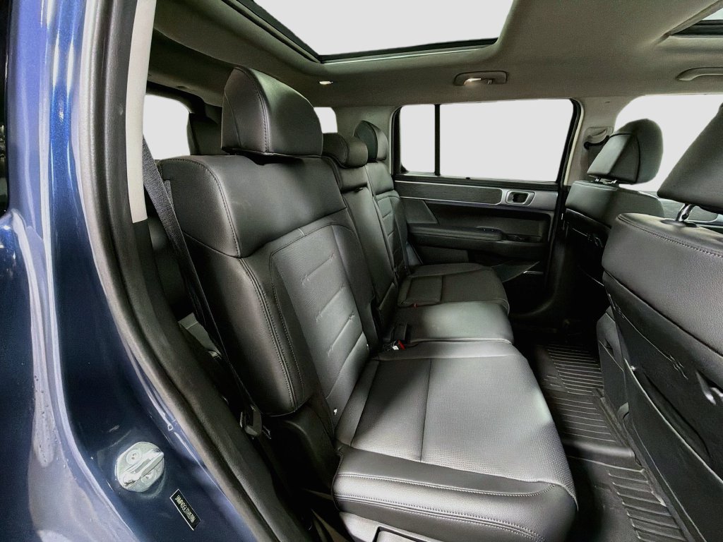 Used 2026 Hyundai Santa Fe Limited AWD/4WD image 30