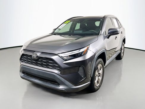 Used 2022 Toyota RAV4 XLE image 10
