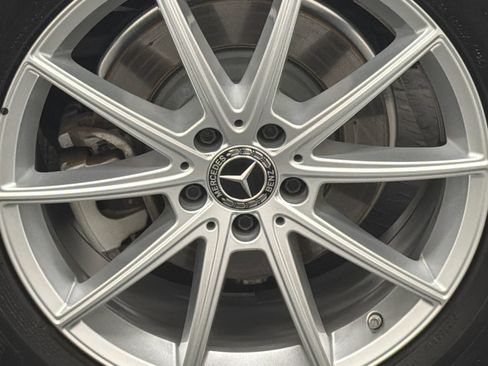 Used 2025 Mercedes-Benz GLE 350 4MATIC image 5