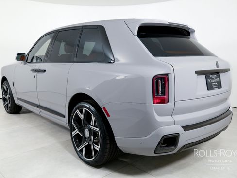 New 2027 Rolls-Royce Cullinan Black Badge AWD/4WD image 8