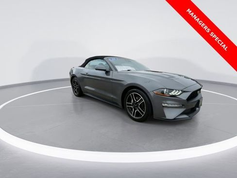 Used 2022 Ford Mustang Premium image 2