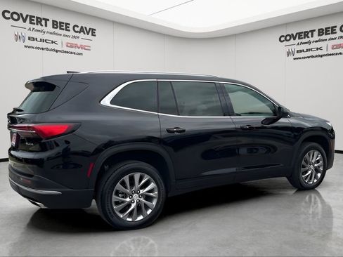 Used 2025 Buick Enclave Preferred image 10