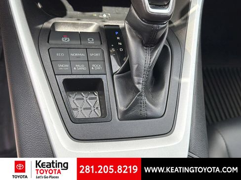 Used 2024 Toyota RAV4 XLE Premium w/ Weather Package AWD/4WD image 21